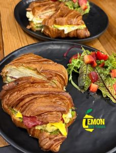 کافه تراس لمون در بابلسر