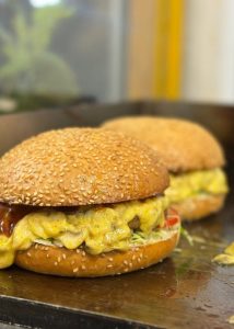 برگر ذغالی امیر در سردآبرود چالوس