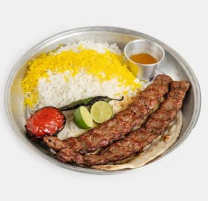 سفره خانه سنتی چهار فصل در یاسوج