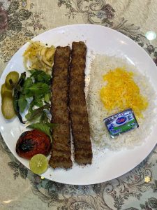 رستوران آوان در کرمان