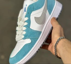 فروشگاه کفش عزتی ایرانیان در همدان