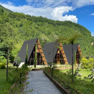 بوم گردی ماه بی بی در اصفهان