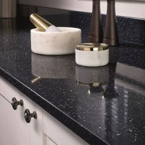 اجرا و نصب سنگ مصنوعی کوارتز و کورین نادری در اصفهان