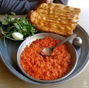 صبحانه سرای طهرون قدیم در قزوین
