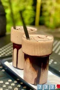 کافه هفت در کازرون