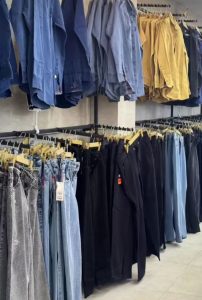 فروشگاه پوشاک شهر بزرگ پوشاکو 20 در لاهیجان