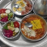 صبحانه خوری مستر املت پدرخوانده در نوشهر