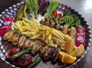 کافه رستوران موسیقی زنده لاویتا در نوشهر