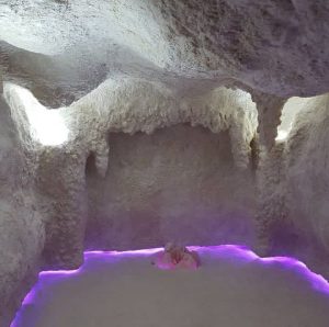 طراحی و اجرای اتاق و غارنمک مهندس خوشبخت در تهران