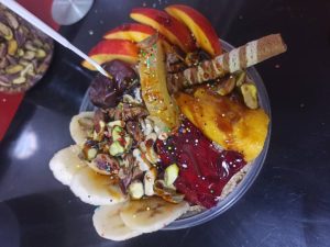 آبمیوه بستنی شانار در کرمانشاه 