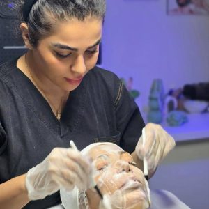 خدمات تخصصی فیشال درمانی مژده احمدزاده در تهران