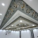 اجرای گچبری ساختمان آریامن در قصر دشت شیراز