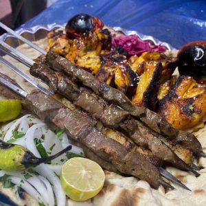 رستوران مستر کباب عقیلی در میدان معلم سمنان