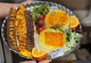 رستوران مستر کباب عقیلی در میدان معلم سمنان