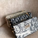 فروشگاه کیف و کفش سورپرایز در لنگرود