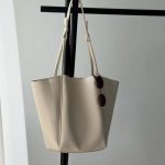 فروشگاه کیف و کفش آچیلا در رشت