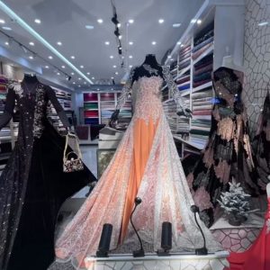 گالری پارچه یزدانی در شمسی‌پور رشت