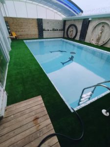 نصاب کفپوش پارکت و چمن مصنوعی الماس خاله در رشت