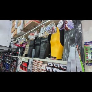 فروشگاه تزئینات و‌ قطعات موتور سیکلت آذریان در اشنویه