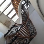 اجرای نصب پله گرد عزیزی در مشهد