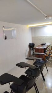 آموزش و خدمات گیاه دارویی دکتر کزازی در فردیس