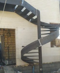 طراحی و اجرا پله سازی نوین در شهرضا 