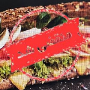 کافه رستوران اکسین در لاهیجان