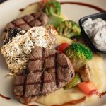 کافه رستوران اسکای لند در جزیره کیش