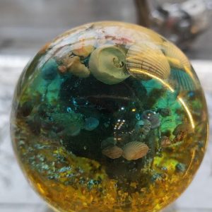 فروش محصولات سنگ زینتی و رزین نگین در اصفهان