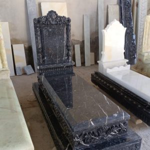 سنگ تراشی و حکاکی سنگ قبر معروفی در نجف آباد