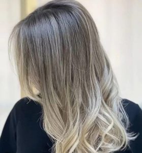 سالن زیبایی قیچی طلایی در چابهار