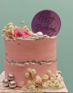 شیرینی سرای لومیس صادقی در اصفهان