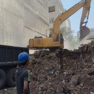 تخریب ساختمان و خاکبرداری اکبری در مشهد