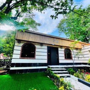 اقامتگاه ساحلی هیچ در چالوس