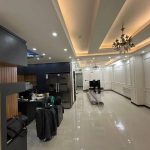 نقاشی ساختمان نوین در قم