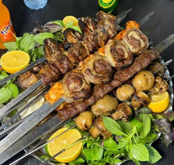 مشاهده آگهی جیگر سرای شکارچی در رشت در سامانه بهبود مشاغل