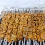 تهیه غذای خانگی ثنابانو در جزیره قشم