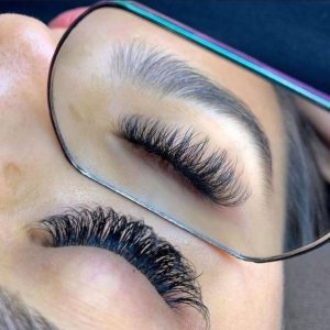 مشاهده آموزش و خدمات مژه آدرینا صدریان در کرج در سامانه بهبود مشاغل