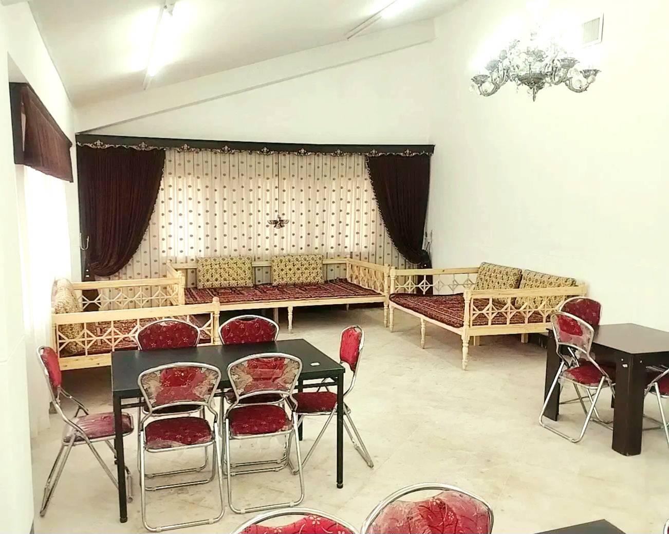 مشاهده آگهی کافه رستوران کوردی ماه منیر در سنندج در سامانه بهبود مشاغل