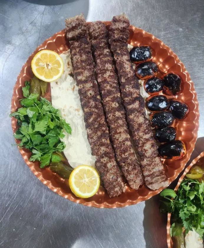 مشاهده آگهی کبابی کیانوش در بندرعباس در سامانه بهبود مشاغل