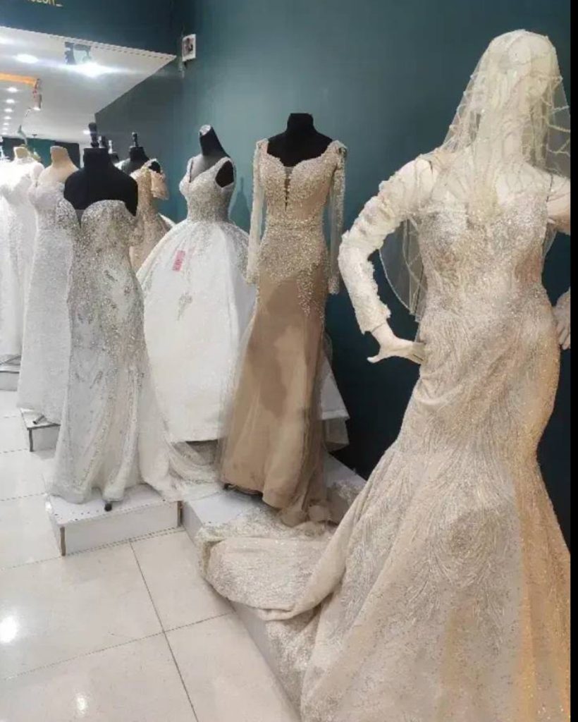 مزون عروس ونوس در آبادان