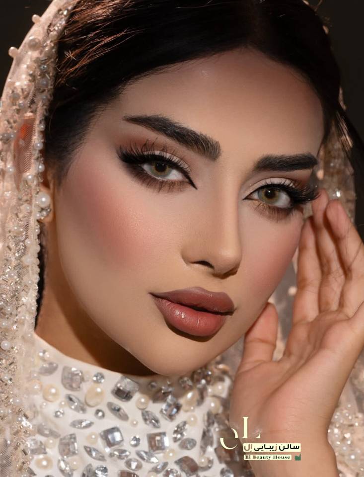 مشاهده آگهی سالن تخصصی میکاپ عروس ال در بم در سامانه بهبود مشاغل