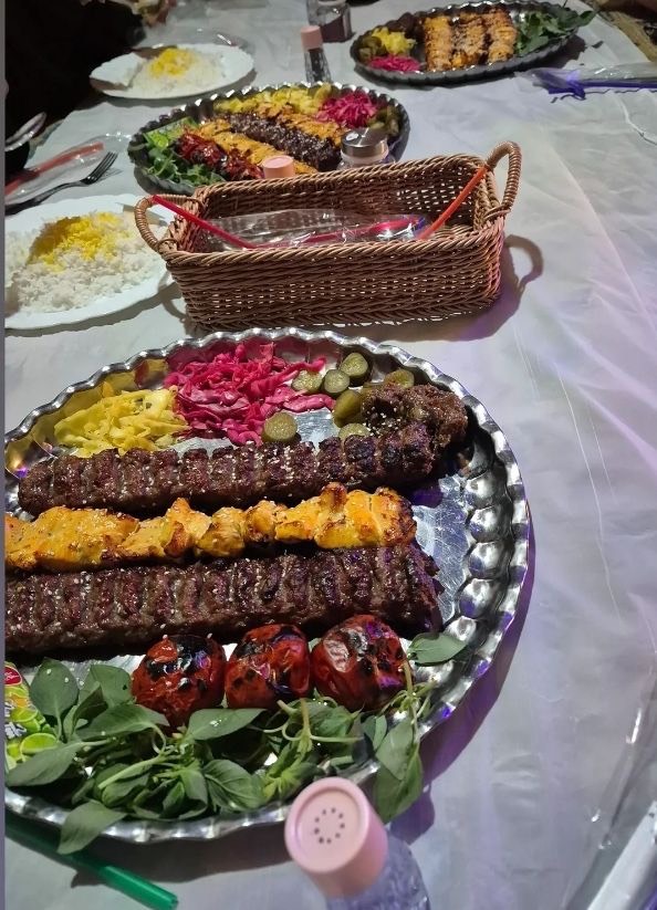 مشاهده آگهی باغ رستوران فانوس در ملارد در سامانه بهبود مشاغل