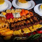 باغ رستوران سنتی مزرعه فرحزاد در اتوبان یادگار امام تهران