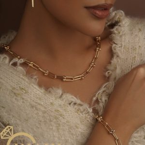 مشاهده آگهی گالری طلا ریاحی در میدان هروی تهران در سامانه بهبود مشاغل