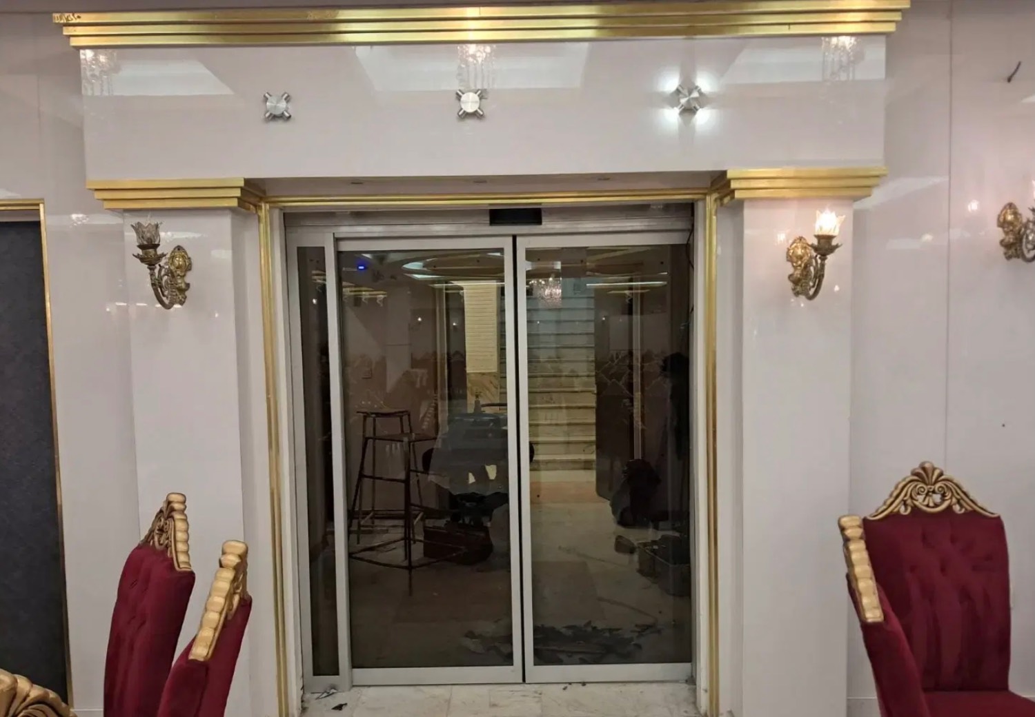 مشاهده خدمات نصب و تعمیرات درب اتوماتیک شهبازی در قم در سامانه بهبود مشاغل