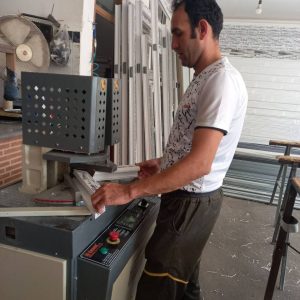 مشاهده تولید و نصب درب و پنجره قلیزاده در اردبیل در سامانه بهبود مشاغل