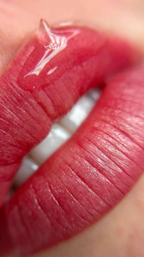 مشاهده مرکز تخصصی آرایش دائم الهام دریامهر در تختی رشت در سامانه بهبود مشاغل