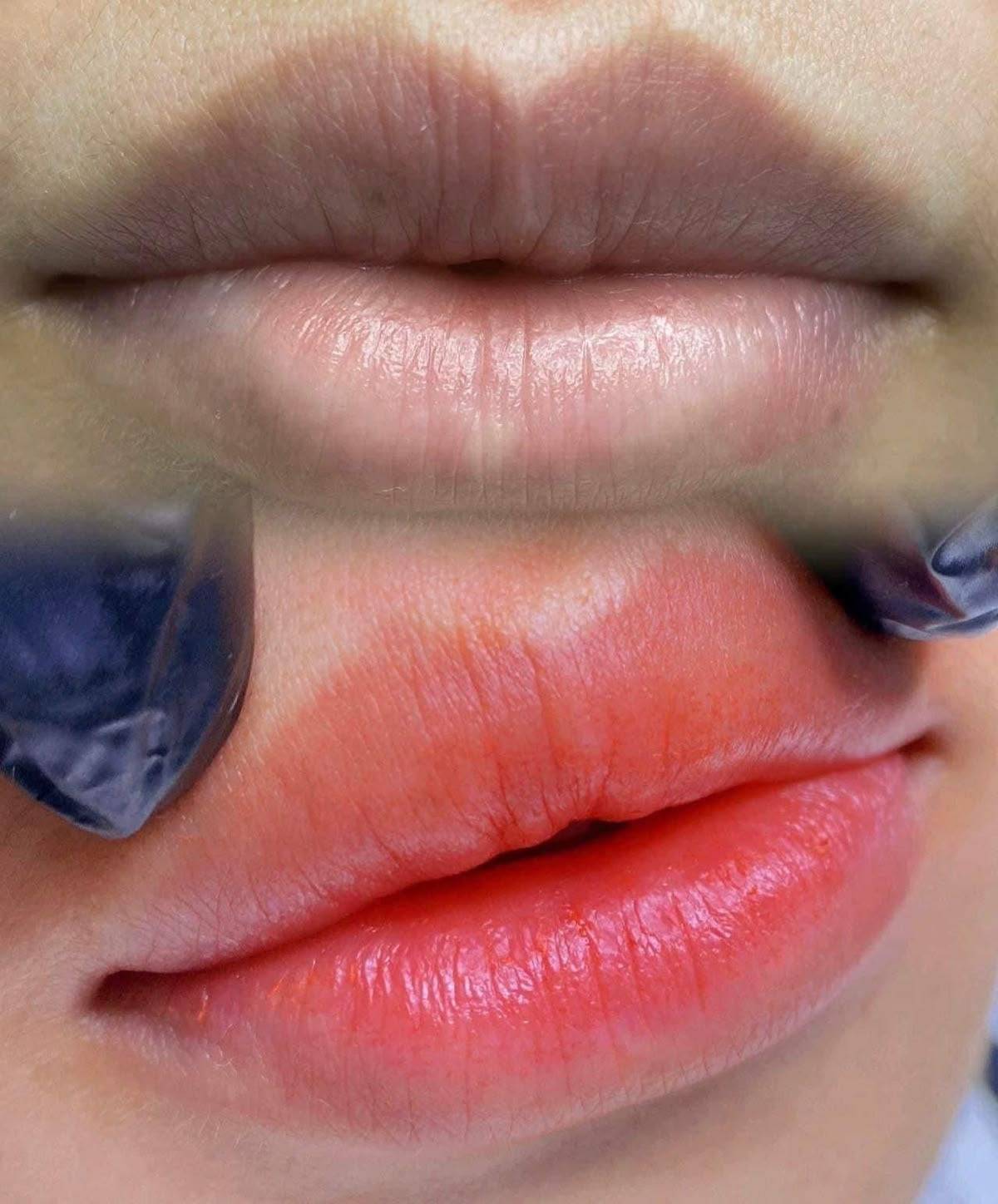 مشاهده مرکز تخصصی آرایش دائم الهام دریامهر در تختی رشت در سامانه بهبود مشاغل