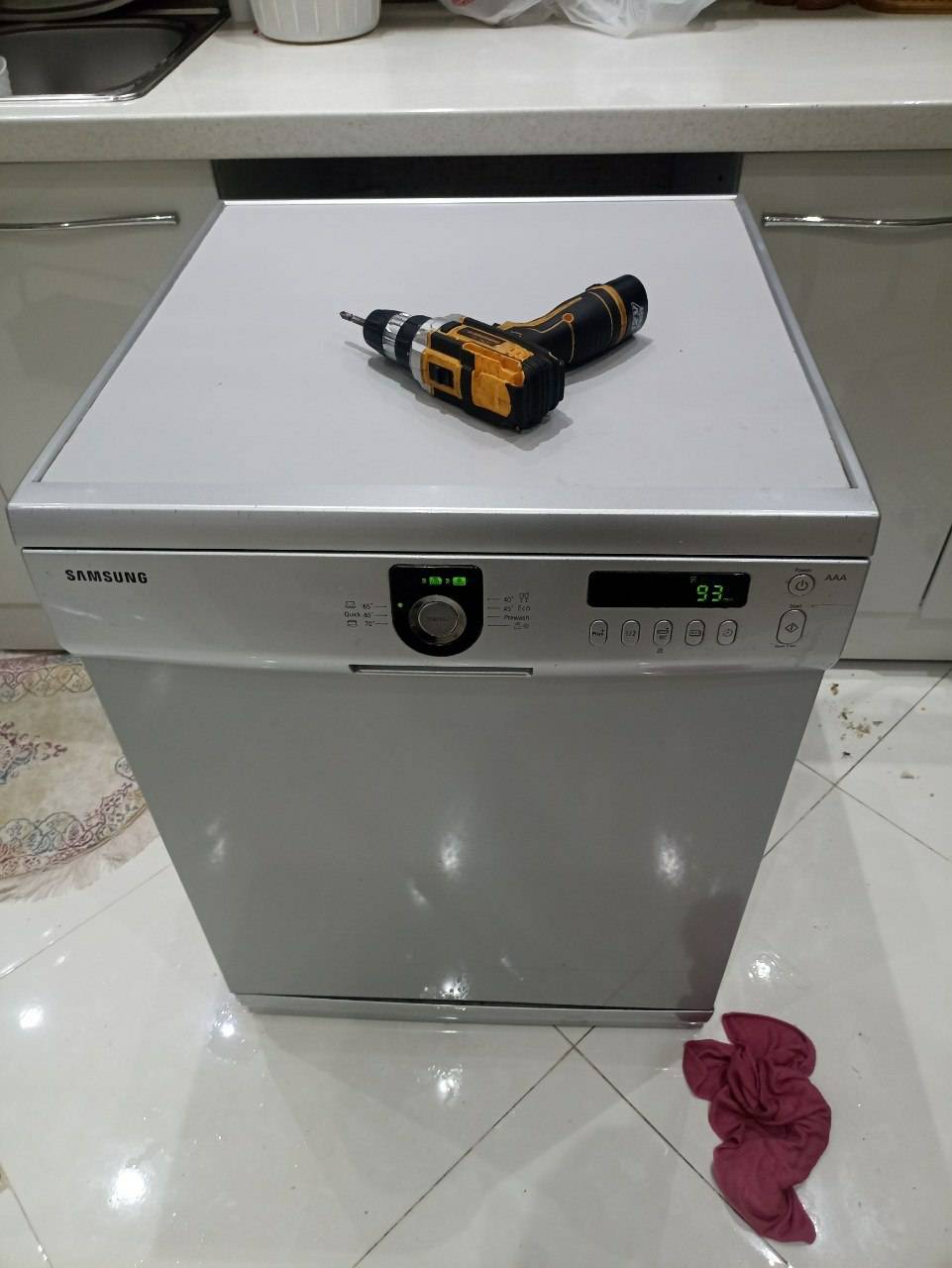 مشاهده تعمیرات تخصصی لوازم خانگی احمدی در اراک در سامانه بهبود مشاغل